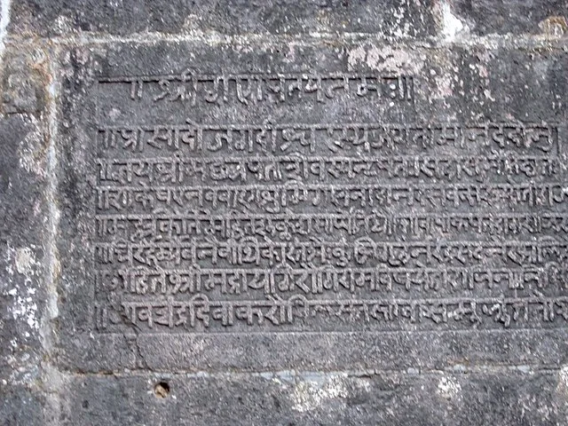 Pune to Raigad Fort One Day Trip - image 7