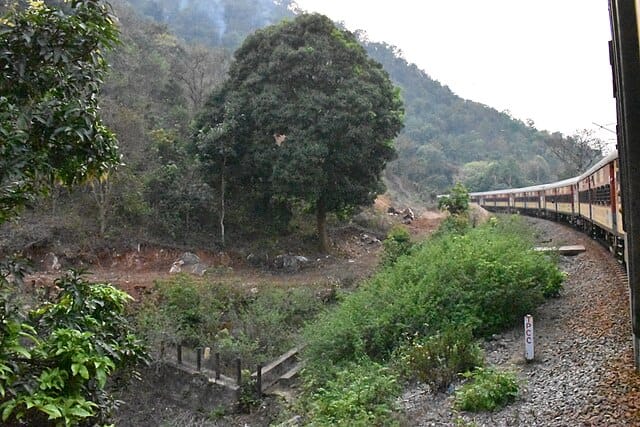 Araku Valley is comes in famous Hill Stations In South India